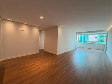 Apartamento com 3 Quartos à venda, 129m² no Varjota, Fortaleza