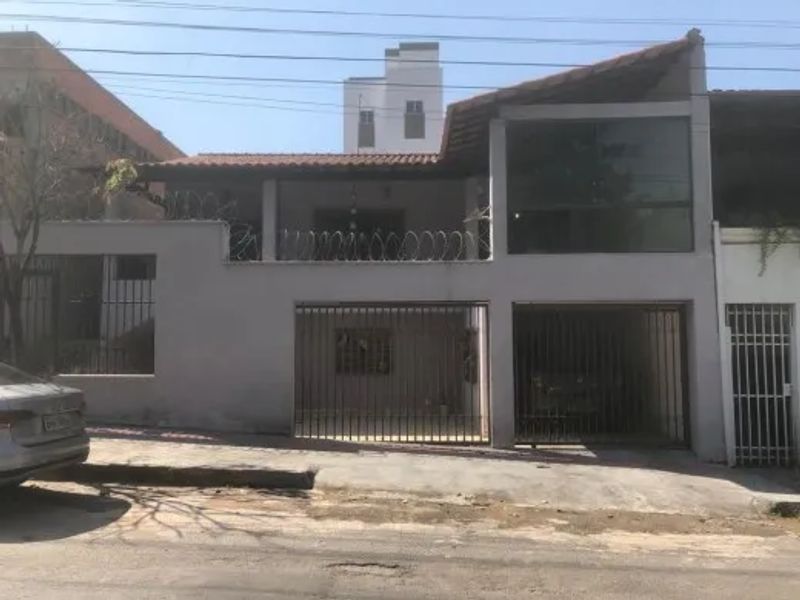 Casa com 3 quartos — Itapoã, Belo Horizonte