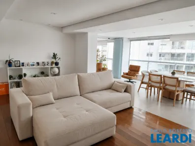 Apartamento com 3 Quartos para alugar, 190m² no Alto da Lapa, São Paulo