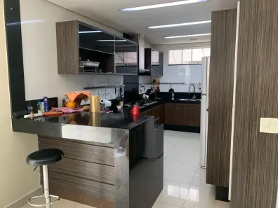 Sobrado com 4 Quartos à venda, 340m² no Condomínio do Lago 1ª Etapa, Goiânia