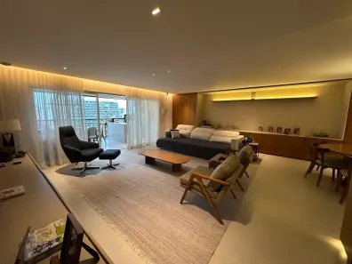 Apartamento com 3 Quartos para alugar, 237m² no Vila Nova Conceição, São Paulo