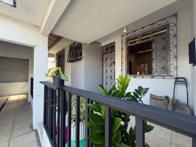 Casa de Condomínio com 3 Quartos para alugar, 120m² no Curió-Utinga, Belém