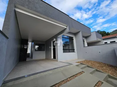 Casa com 2 Quartos à venda, 112m² no Jaraguá 84, Jaraguá do Sul