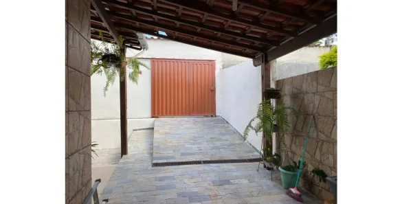Casa com 3 Quartos à venda, 220m² no São Geraldo, Belo Horizonte
