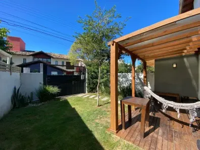 Casa com 4 Quartos para alugar, 130m² no Lagoa da Conceição, Florianópolis