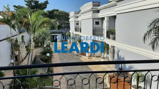 Casa de Condomínio com 3 Quartos à venda, 400m² no Vila Bertioga, São Paulo