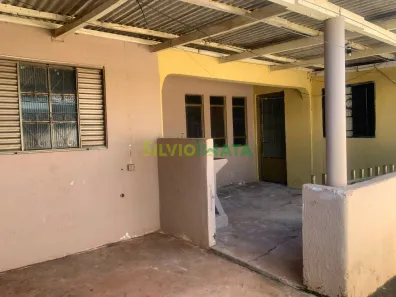 Casa com 5 Quartos à venda, 250m² no Jardim Castelo, Sarandi