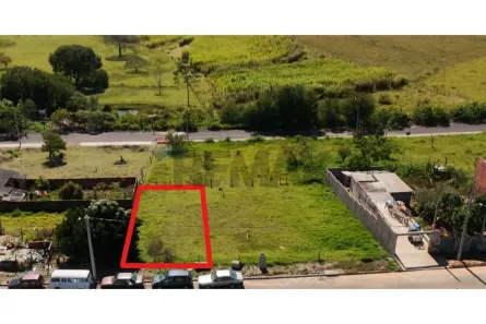 Lote/Terreno à venda, 300m² no Parque Santo Antonio da Cascatinha (Rubião Junior), Botucatu