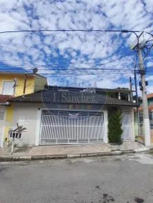 Casa com 3 Quartos para alugar, 240m² no Centro, Itaquaquecetuba