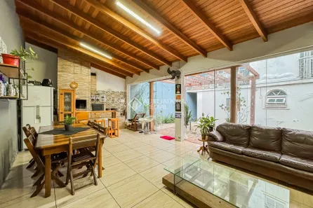 Casa com 7 Quartos à venda, 391m² no Chácara das Pedras, Porto Alegre