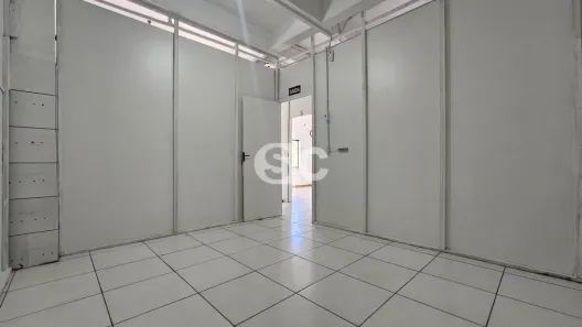 Sala Comercial para alugar, 12m² no Santa Regina, Camboriú
