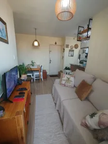 Apartamento com 2 Quartos para alugar, 50m² no Vila Mercês, Carapicuíba