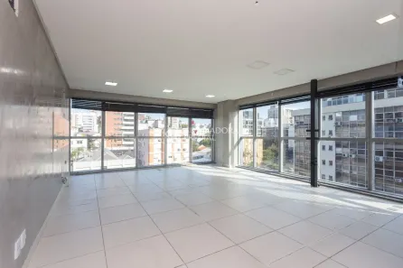 Sala Comercial à venda, 48m² no Auxiliadora, Porto Alegre