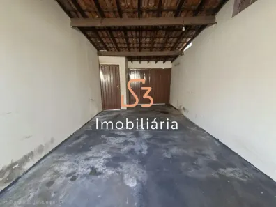Casa com 3 Quartos para alugar, 101m² no Granada, Uberlândia