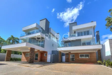 Casa de Condomínio com 4 Quartos para alugar, 330m² no Pedra Redonda, Porto Alegre