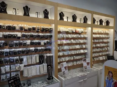 Imóvel Comercial à venda, 15m² no Centro, São Vicente