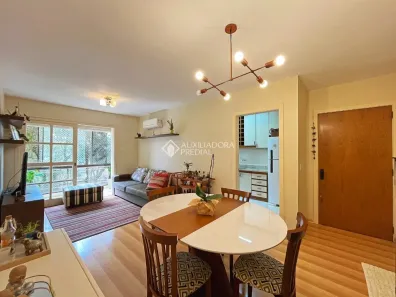 Apartamento com 2 Quartos à venda, 71m² no Jardim do Salso, Porto Alegre