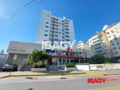 Apartamento com 3 Quartos para alugar, 82m² no Abraão, Florianópolis