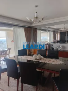 Apartamento com 3 Quartos para alugar, 134m² no Jardim Olympia, São Paulo