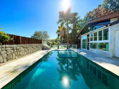 Fazenda/Sítio com 4 Quartos à venda, 1209m² no Mombuca, Itatiba