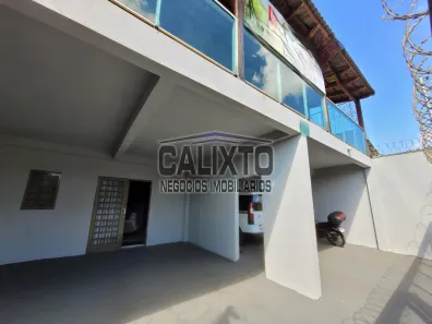Imóvel Comercial com 11 Quartos à venda, 350m² no Nossa Senhora das Graças, Uberlândia