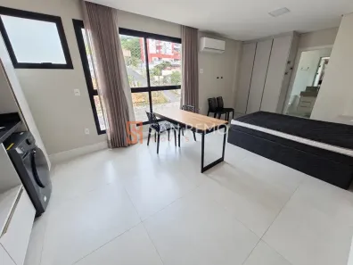 Apartamento com 1 Quarto para alugar, 35m² no Centro, Florianópolis