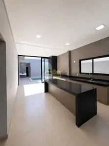 Casa de Condomínio com 3 Quartos à venda, 180m² no Parque das Laranjeiras, Uberaba