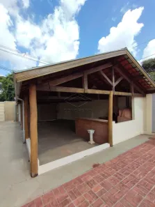 Casa com 3 Quartos à venda, 244m² no Chácara Floresta, Botucatu