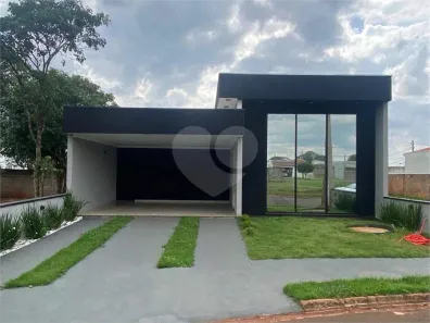 Casa de Condomínio com 3 Quartos à venda, 234m² no 7º Distrito Industrial (Antonio Zanin), Araraquara