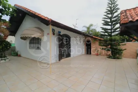 Casa com 2 Quartos à venda, 140m² no Jardim Mar-e-Sol, Peruíbe