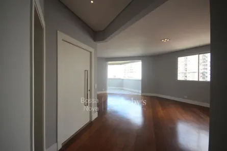 Apartamento com 3 Quartos à venda, 245m² no Vila Uberabinha, São Paulo