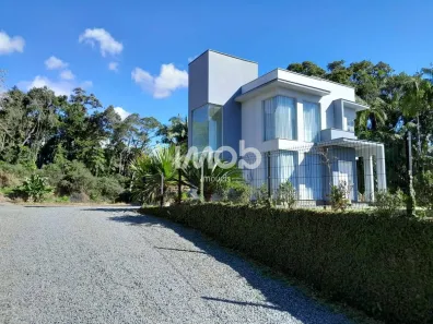 Casa com 3 Quartos à venda, 250m² no Centro, Massaranduba