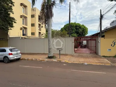 Casa com 5 Quartos à venda, 410m² no Centro, Dourados