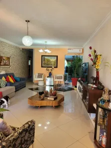 Sobrado com 4 Quartos à venda, 275m² no Vila Valparaíso, Santo André