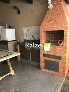 Casa com 3 Quartos para alugar, 200m² no Vigilato Pereira, Uberlândia