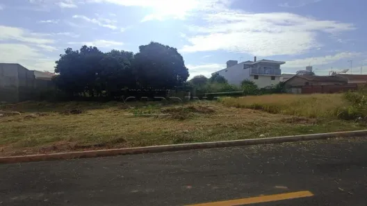 Lote/Terreno à venda, 277m² no Vila Max, São Carlos