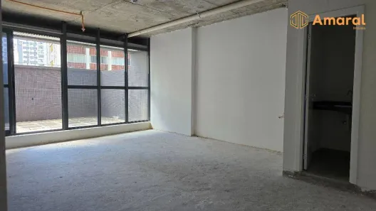 Sala Comercial à venda, 41m² no Vila Izabel, Curitiba