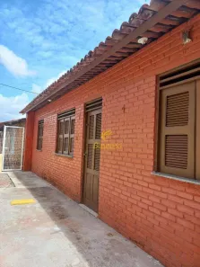 Casa com 2 Quartos para alugar, 75m² no Curió, Fortaleza