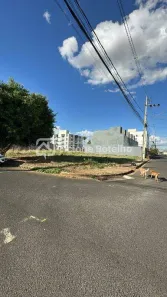 Lote/Terreno à venda, 399m² no Novo Mundo, Uberlândia