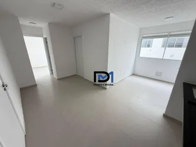 Apartamento com 2 Quartos para alugar, 44m² no Lagoa Redonda, Fortaleza