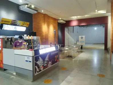 Ponto Comercial para alugar, 66m² no Centro, Rio das Ostras