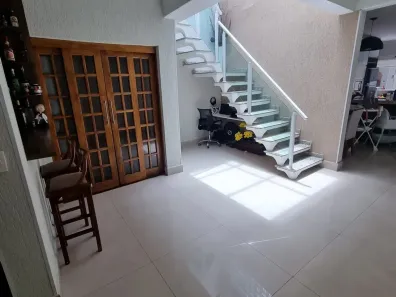 Sobrado com 2 Quartos à venda, 140m² no Parque São Vicente, Mauá