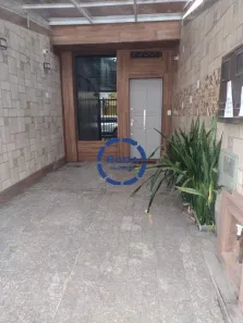 Casa com 3 Quartos à venda, 240m² no Gonzaga, Santos