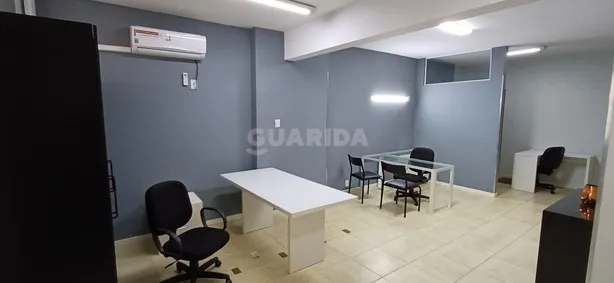 Sala Comercial para alugar, 55m² no Centro Histórico, Porto Alegre