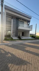Sobrado com 4 Quartos à venda, 230m² no Parque Tarcisio Miranda, Campos dos Goytacazes