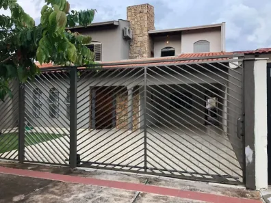 Sobrado com 4 Quartos à venda, 290m² no Jardim Tarumã, Londrina