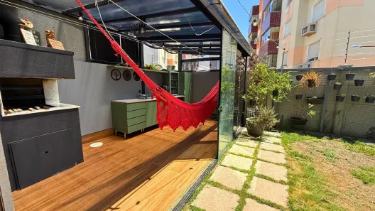 Casa de Condomínio com 3 Quartos à venda, 211m² no Jardim Itu, Porto Alegre