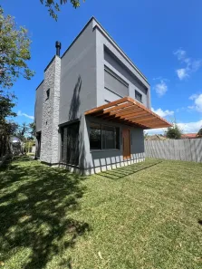 Casa de Condomínio com 3 Quartos à venda, 141m² no ,