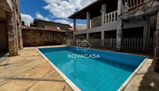 Casa com 4 Quartos à venda, 382m² no São João Batista (Venda Nova), Belo Horizonte