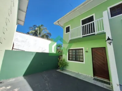 Casa de Condomínio com 2 Quartos à venda, 67m² no Martim de Sá, Caraguatatuba